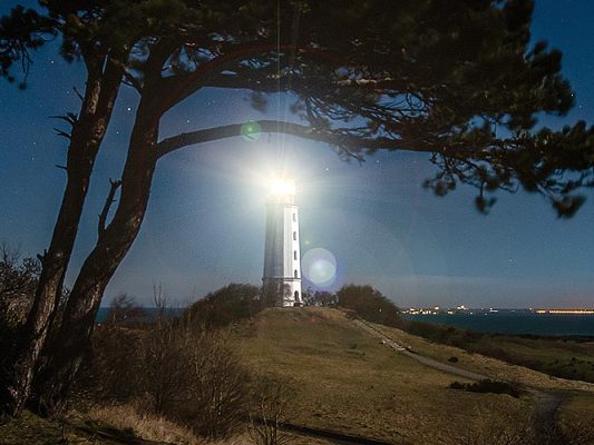 Leuchturm am Dornbusch Hiddensee bei Nacht